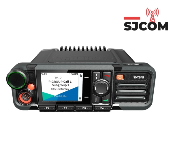 HYTERA HM786 es la próxima generación de radio móvil digital profesional, es flexible y escalable. El HM786 admite un cabezal de control único estándar y un cabezal de control remoto (simple o doble) para adaptarse a diferentes entornos, como vehículos, motocicletas y salas de control fijas, lo que garantiza una comunicación eficiente. Además, proporciona varias conexiones a través de las cuales se pueden integrar aplicaciones diferentes en los servicios existentes para mejorar la eficiencia del trabajo.